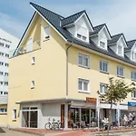 Landhaus Braband Ferienwohnungen - Cuxhavener Straße 96